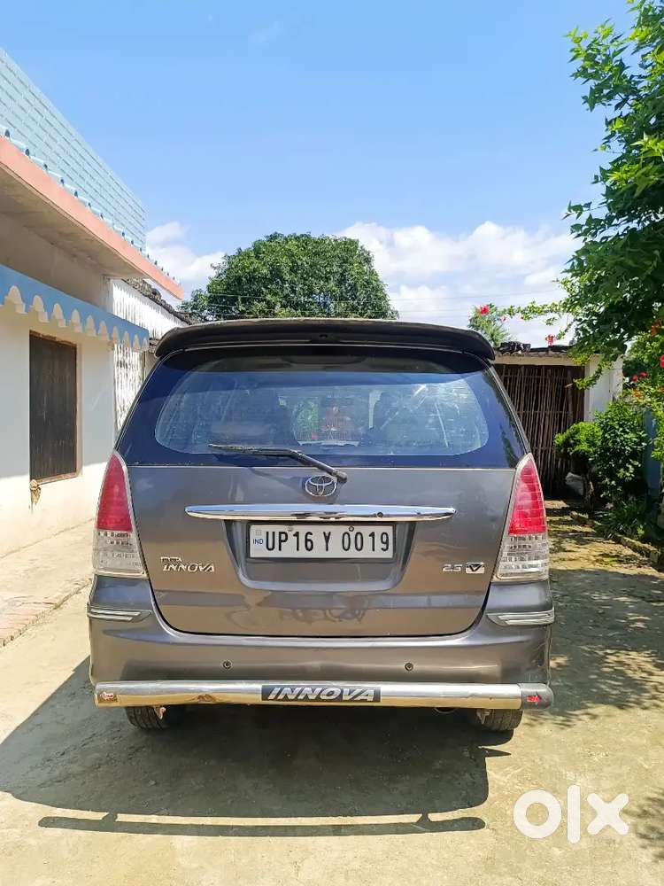 Toyota Innova 2.5 V 2009, Validity Extended For 5 Year.