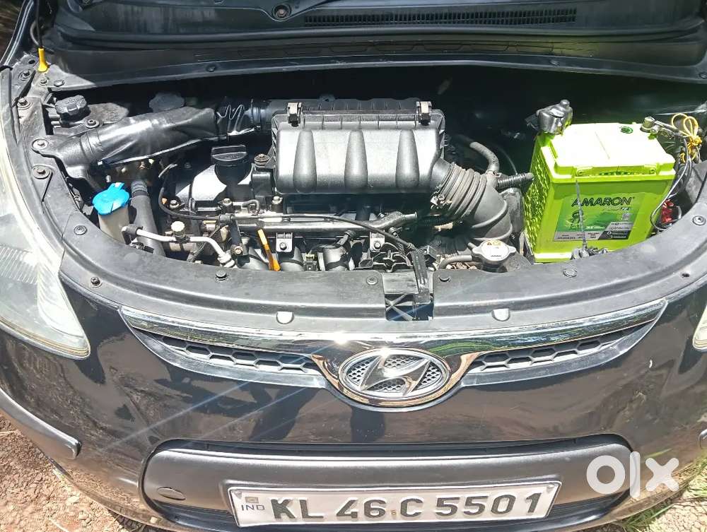 Hyundai I10 Sportz (എഴുപത് 12 -62-30-02) .