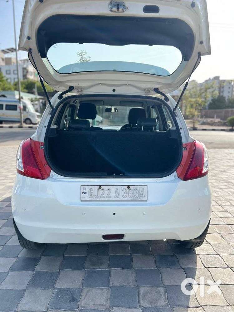 Maruti Suzuki Swift Vxi With Abs, 2014, Petrol