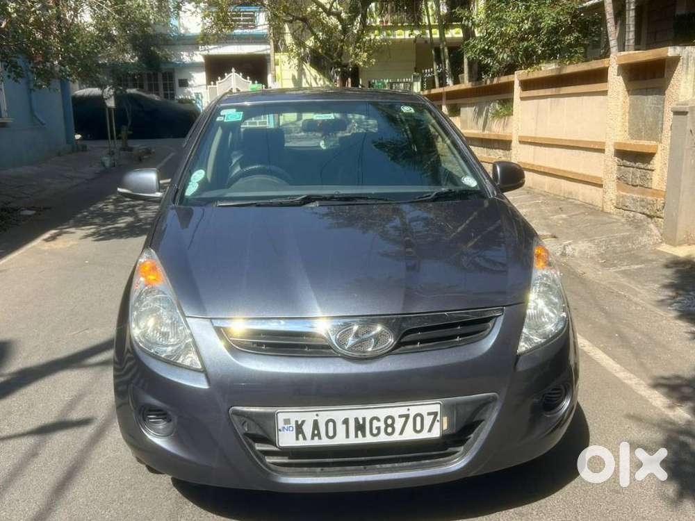 Hyundai I20 2010-2012 1.2 Sportz, 2011, Petrol