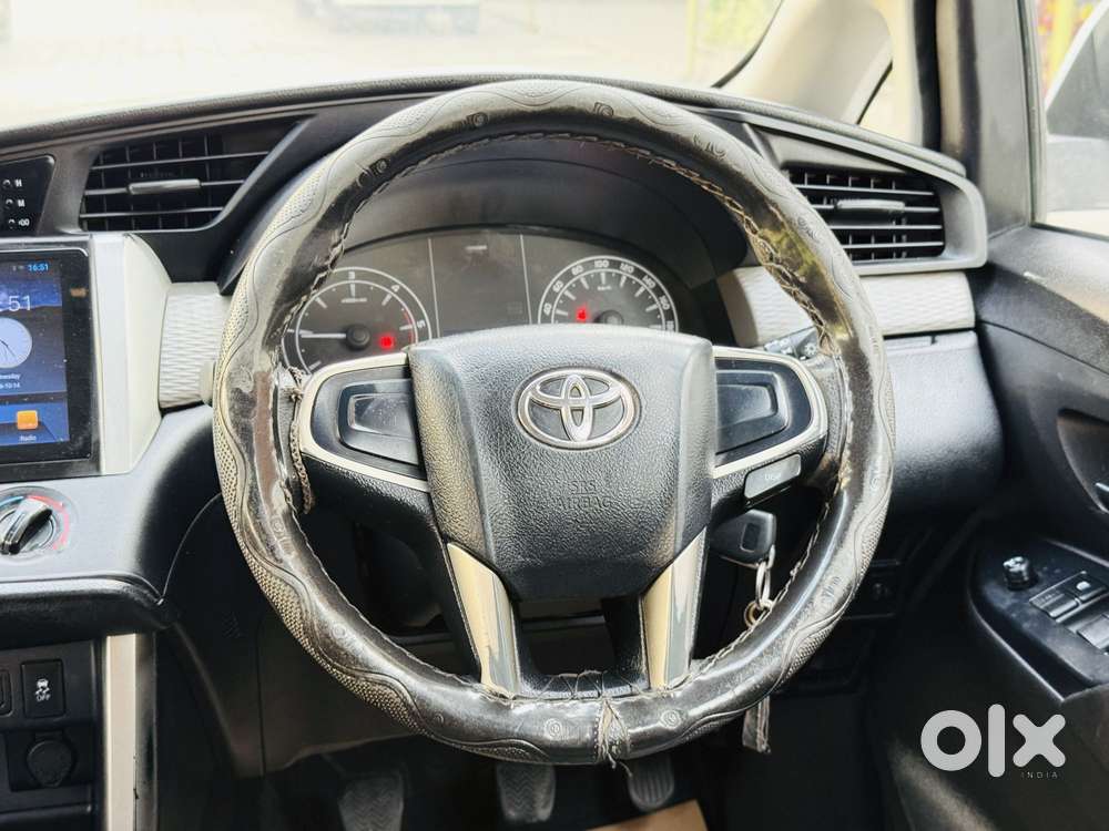 Toyota Innova Crysta 2.4 G Mt 7 Str, 2022, Diesel