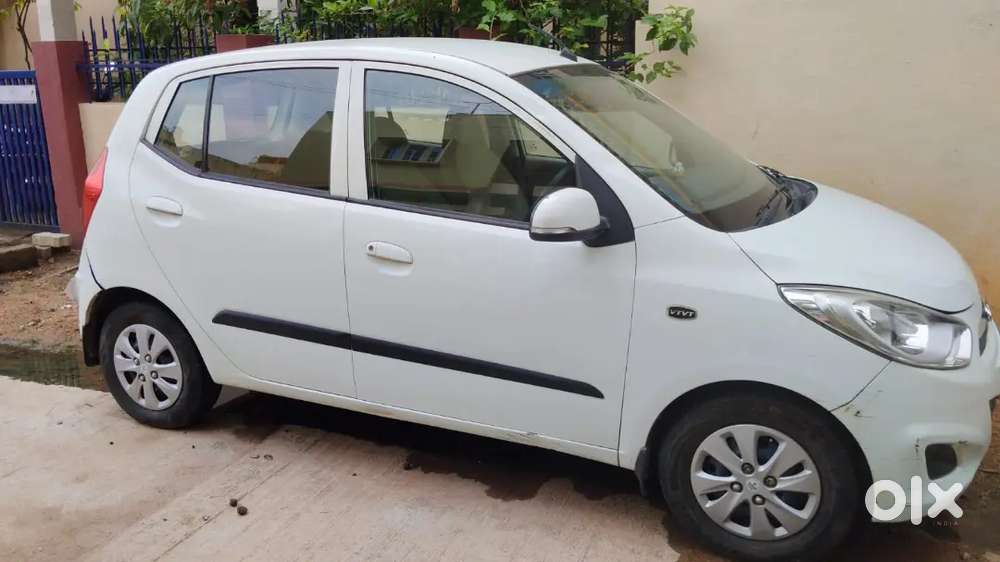Hyundai I10 2013 Petrol 72500 Km Driven