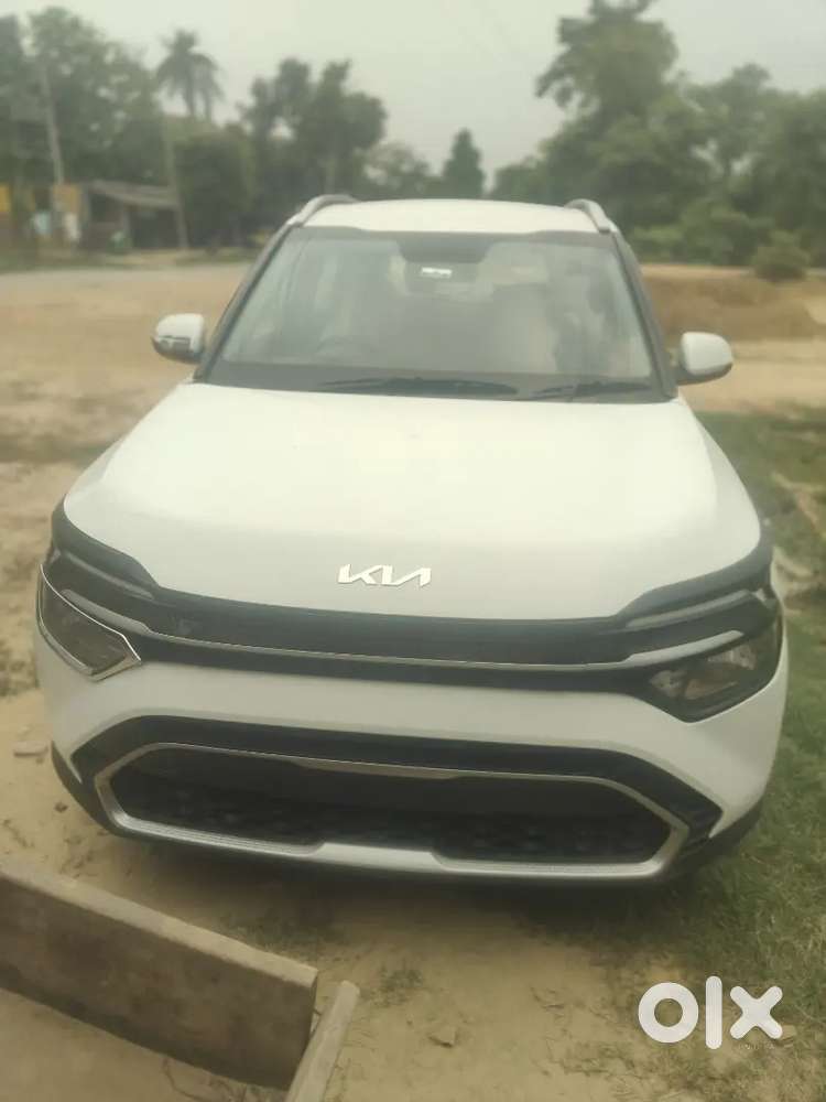 Kia Carens 2022 Diesel 44000 Km Driven