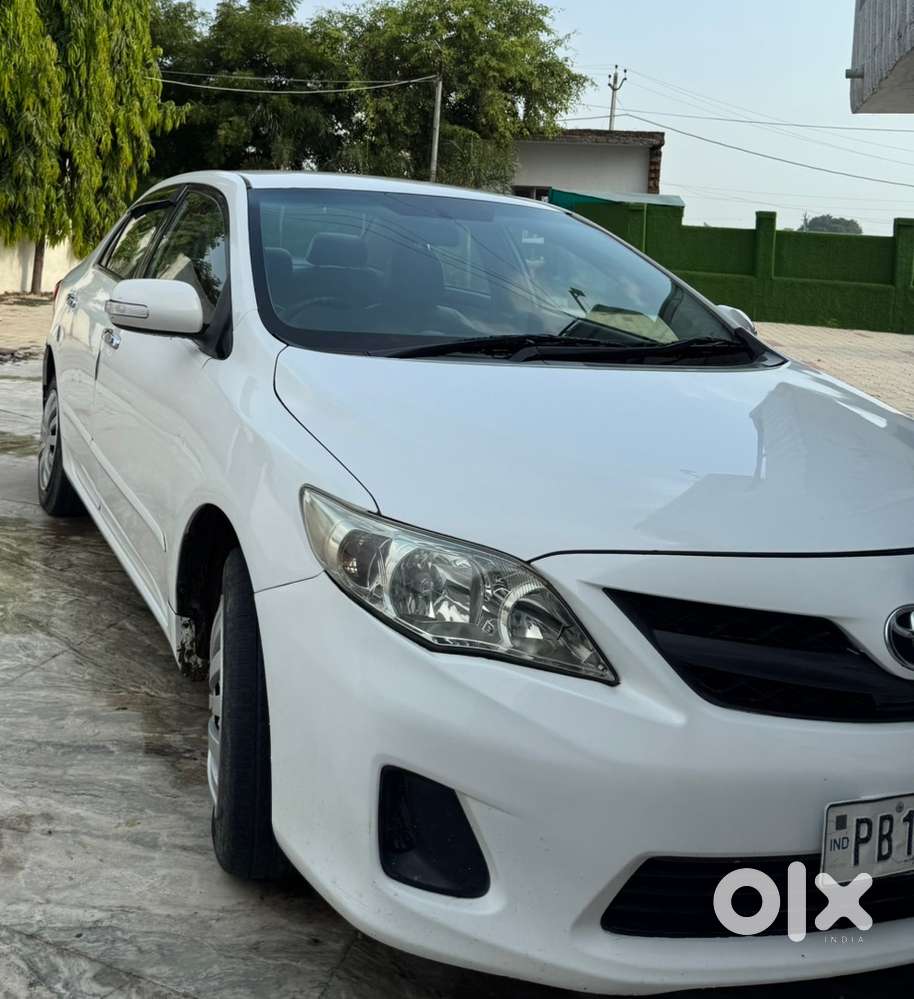 Corolla Altis Diesel  2013