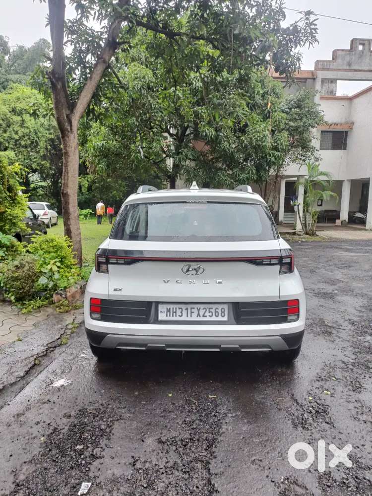 Hyundai Venue Petrol Sx 2023