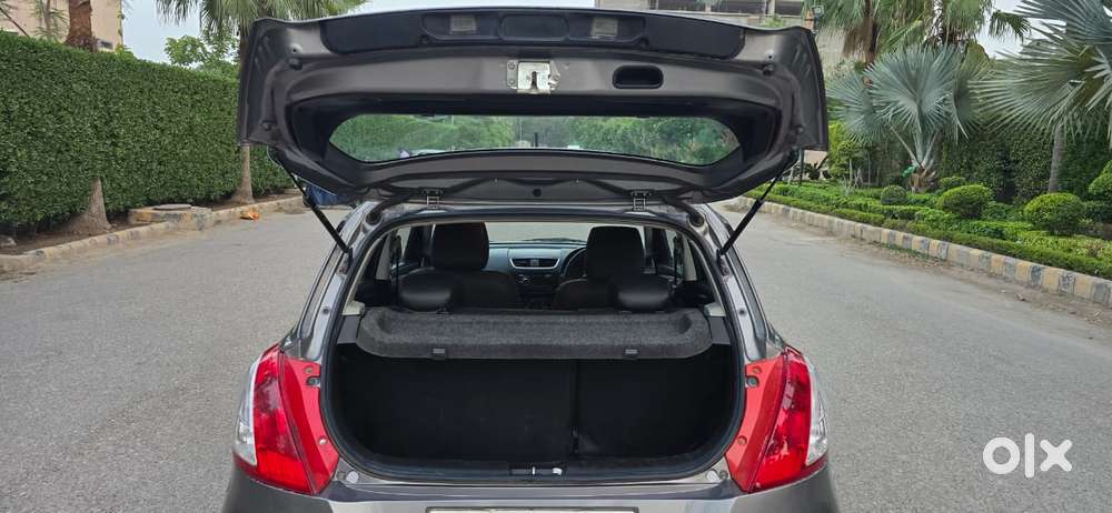 Maruti Suzuki Swift Lxi Optional-o, 2017, Petrol