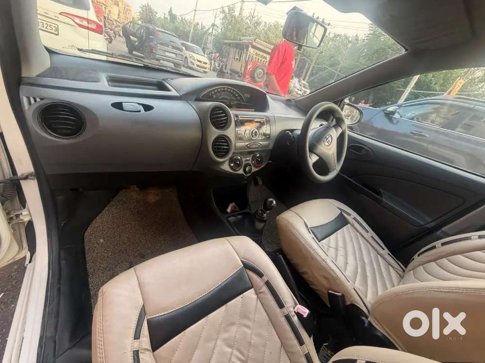 Toyota Etios Liva 2014
