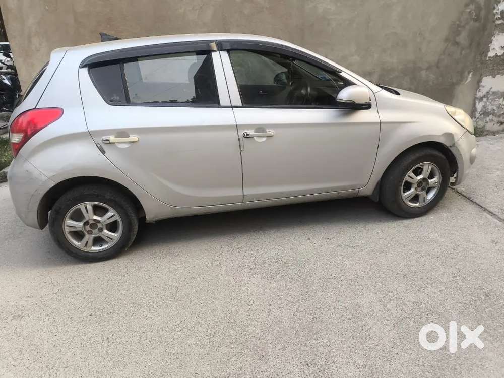 Hyundai I20 2010 Cng & Petrol. Hr Number With Complete Documents