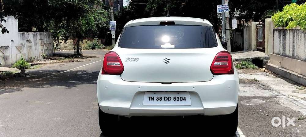 Maruti Suzuki Swift Vxi + Manual, 2023, Petrol