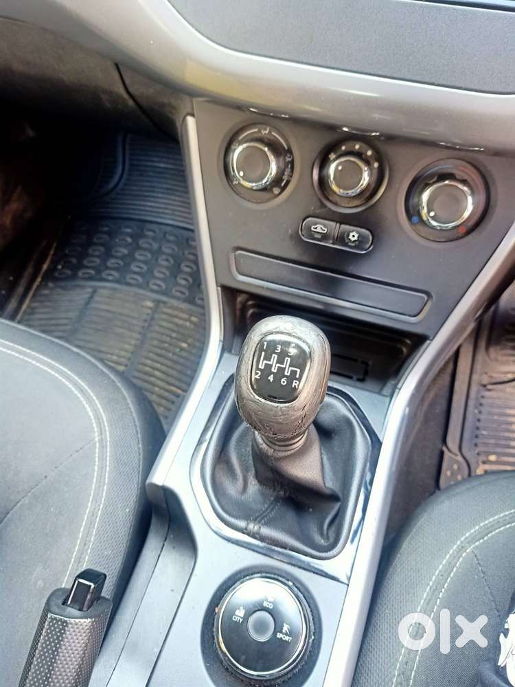 Tata Nexon 2020 Xe Petrol