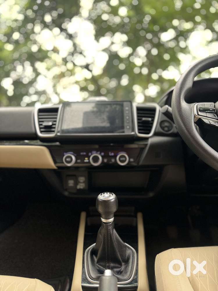 Honda City 1.5 V 5th Gen I-vtec Mt, 2022, Petrol