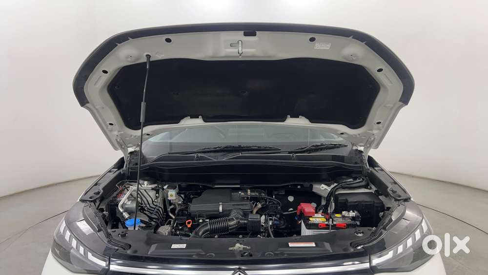 Maruti Suzuki Grand Vitara 1.5 Delta Smart Hybrid At, 2025, Petrol