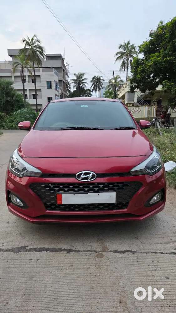 Hyundai I20 Asta 2018 Petrol  66,000 Km  New Tyres  Service History