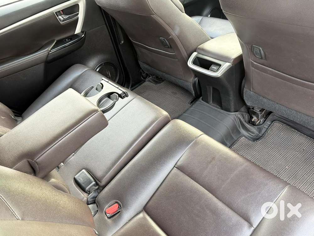 Toyota Fortuner 4x2 Mt 2.8 Diesel, 2020, Petrol