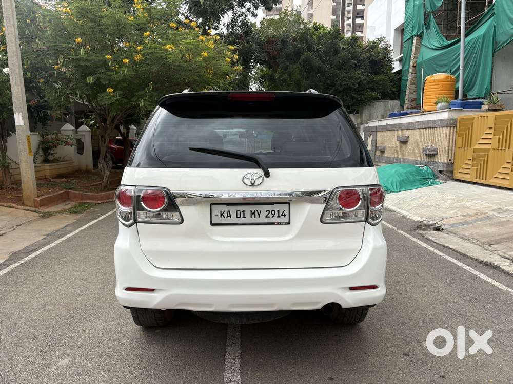 Toyota Fortuner 4x2 Manual, 2014, Diesel