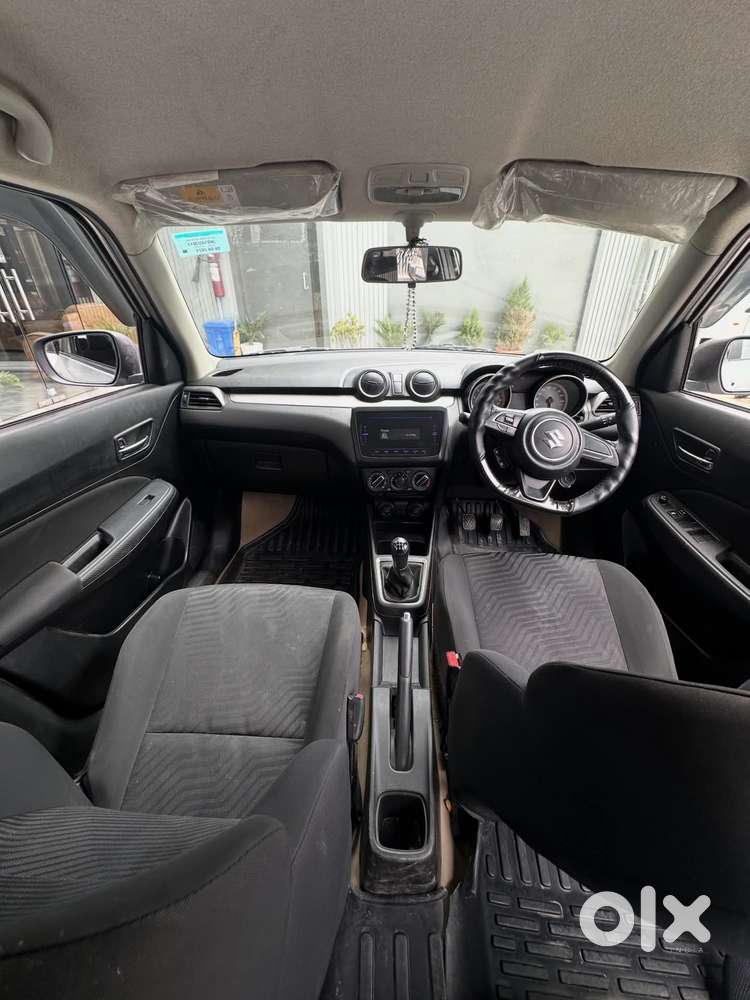 Maruti Suzuki Swift Vxi, 2023, Petrol