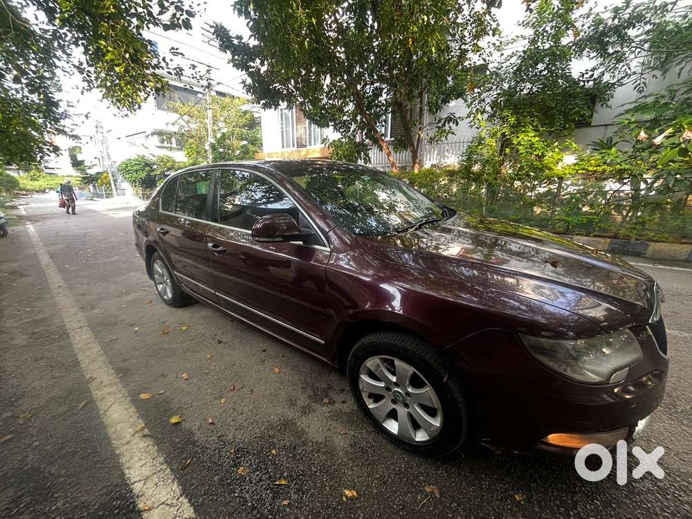 Skoda Superb Elegance 2012