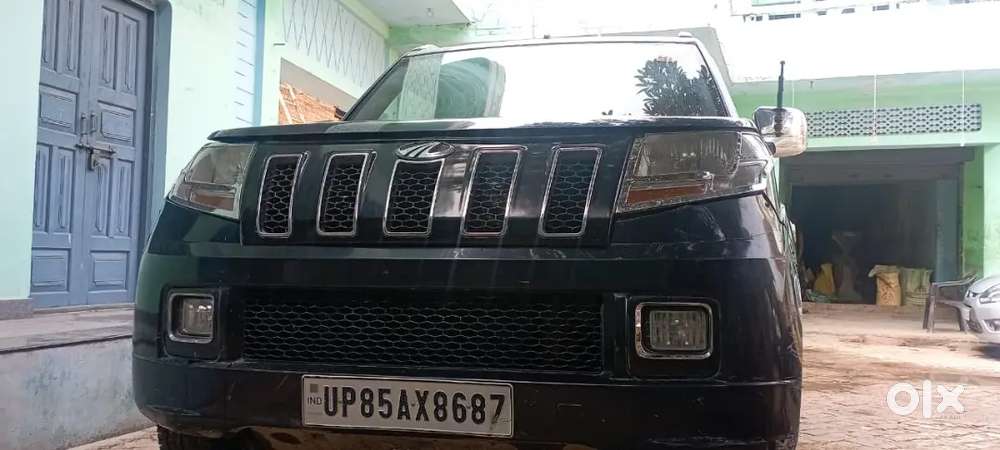 Mahindra Tuv 300 T8