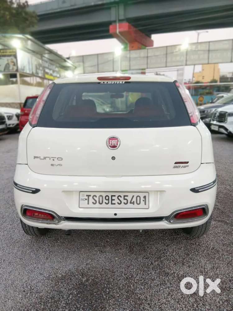 Fiat Punto Evo 90 Hp 2017 Vehichle In Brand New Condition. Serviced.