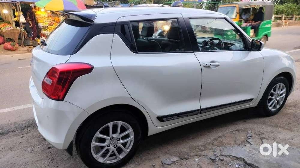 Maruti Suzuki Swift Zxi Plus, 2022, Petrol