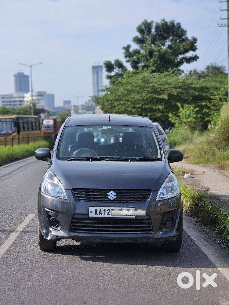 Maruti Suzuki Ertiga Lxi, 2014, Petrol