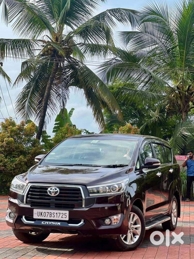 Toyota Innova Crysta 2.4 V 7 Str, 2016, Diesel