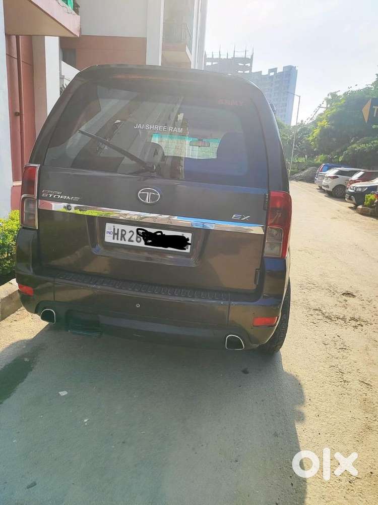 Tata Safari Storme 2015 Diesel Well Maintained