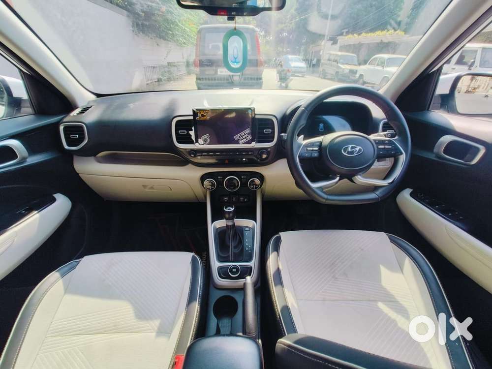 Hyundai Venue 1.0 Sx (o) Turbo Dct, 2023, Petrol