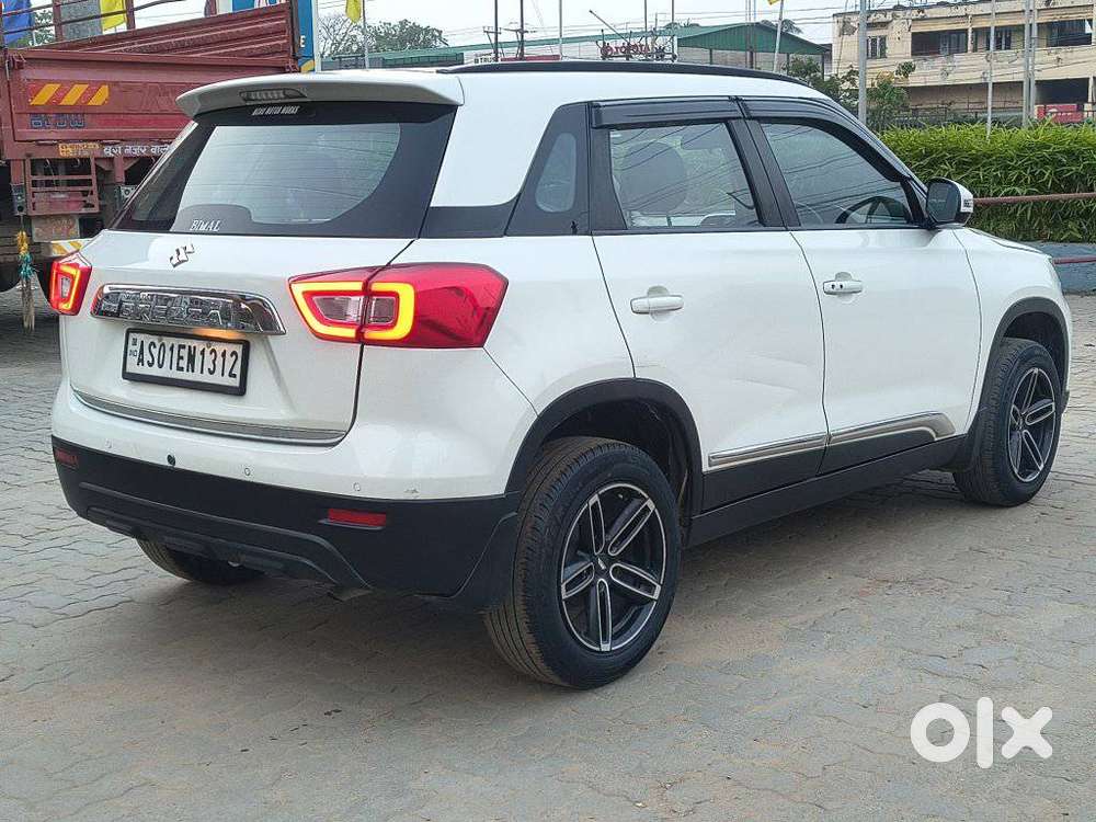 Maruti Suzuki Brezza 1.5 Zxi Smart Hybrid, 2020, Petrol