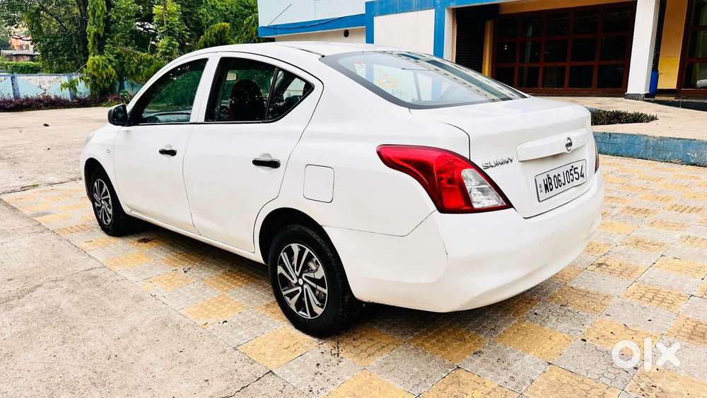 Nissan Sunny Xe P, 2011, Petrol