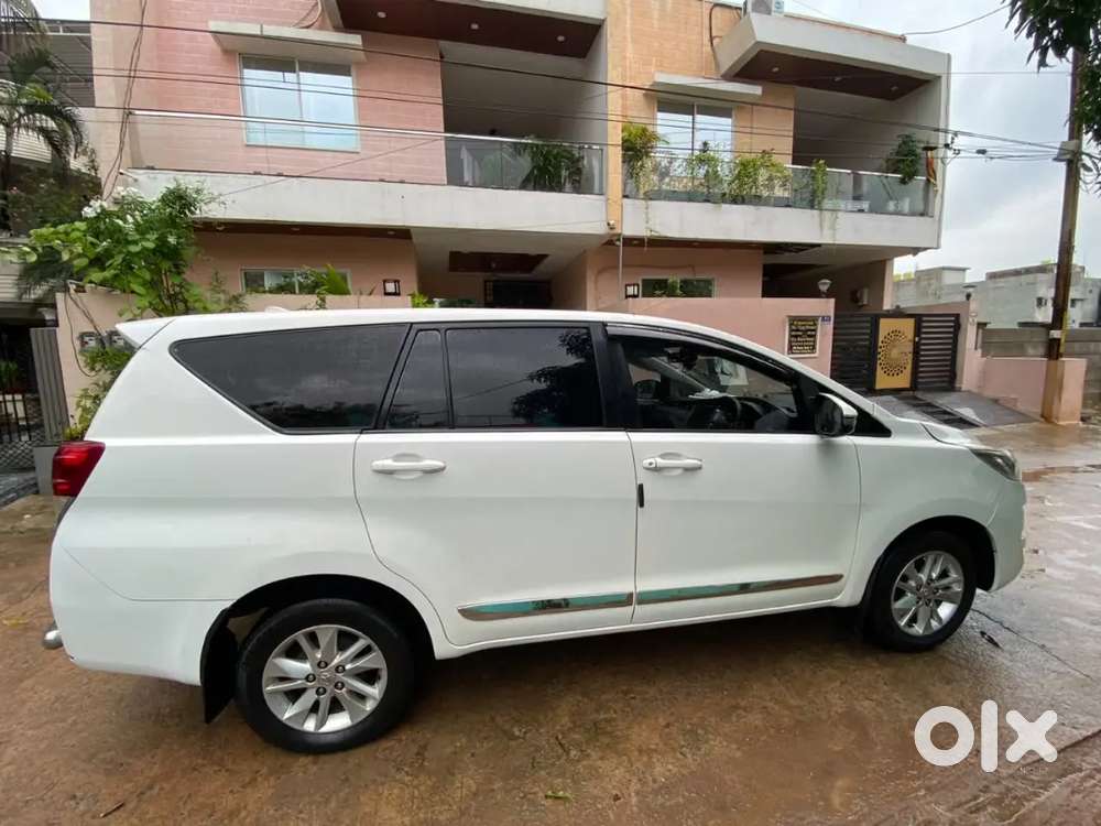 Toyota Innova Crysta 2.4 Gx 2020