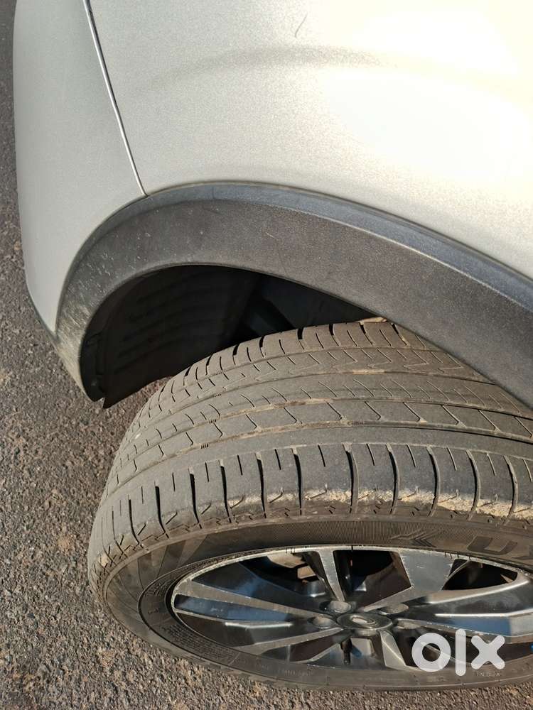 Mahindra Xuv300 2021 Diesel Well Maintained