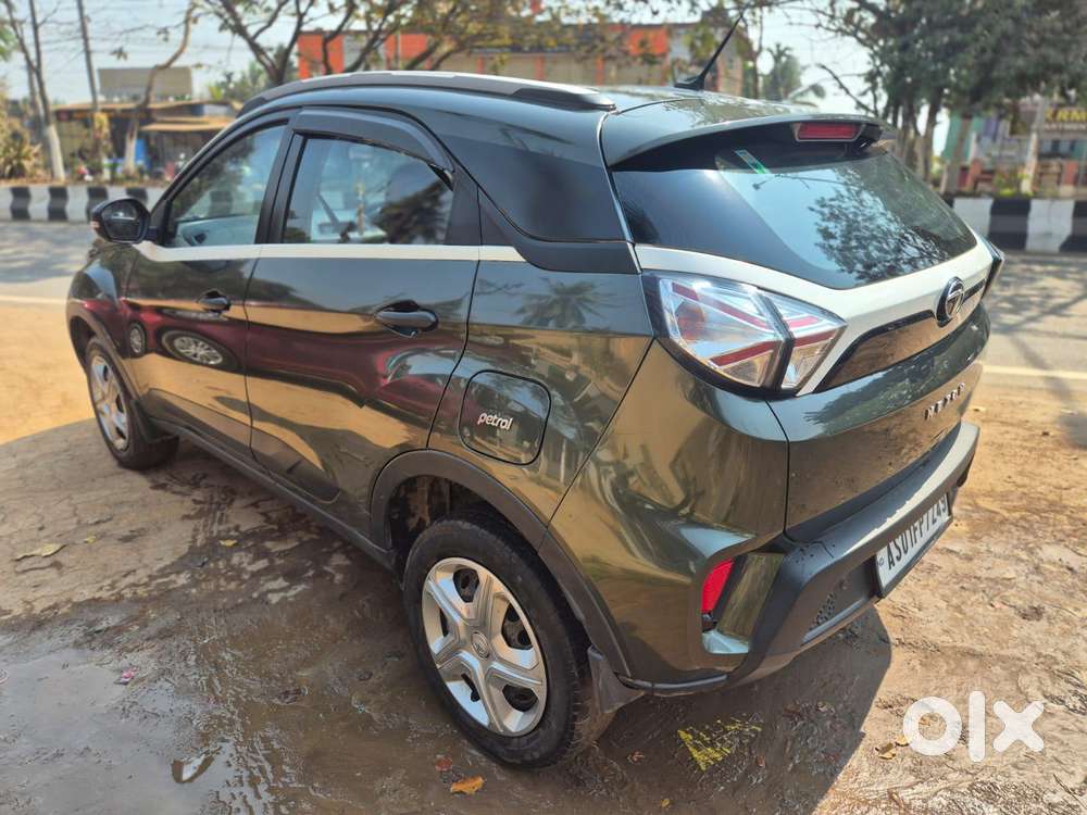 Tata Nexon 1.2 Revotron Xm (s), 2023, Petrol