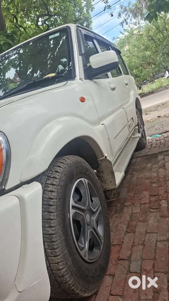 Mahindra Scorpio 2014 Diesel Manual 2wd