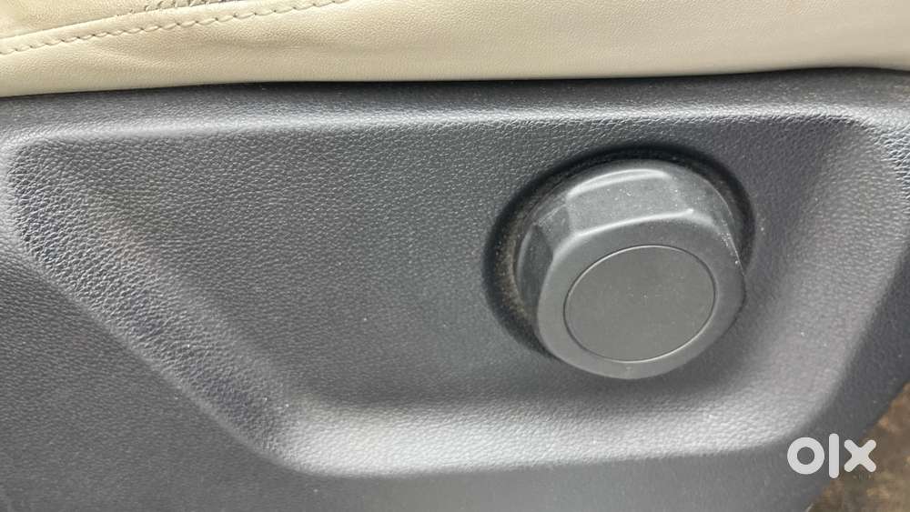 Mahindra Xuv700 2.2 Ax 7 Diesel Mt Luxury Pack Str, 2024, Diesel