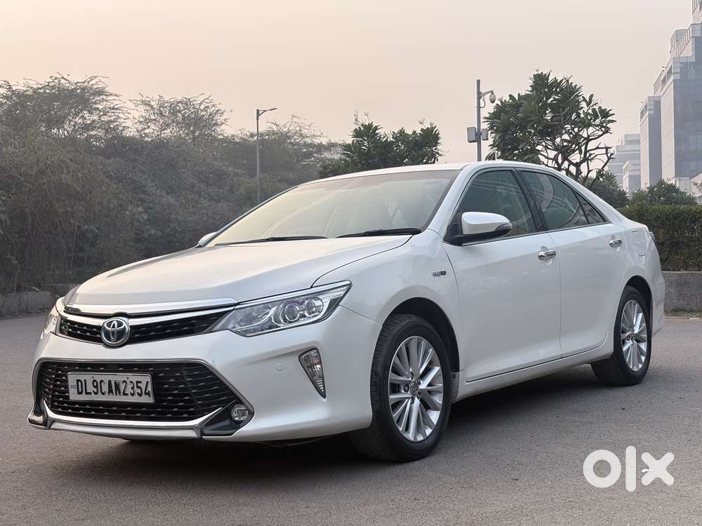 Toyota Camry Hybrid 2.5, 2017, Cng & Hybrids