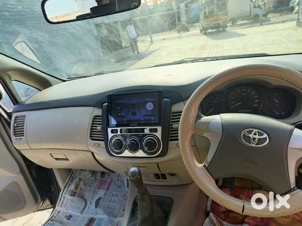 Toyota Innova 2013 (g) Version