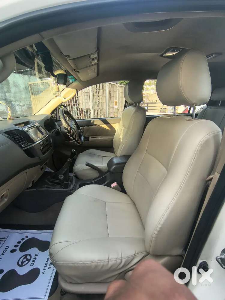 Toyota Fortuner Legender 2012 Diesel 140000 Km Driven