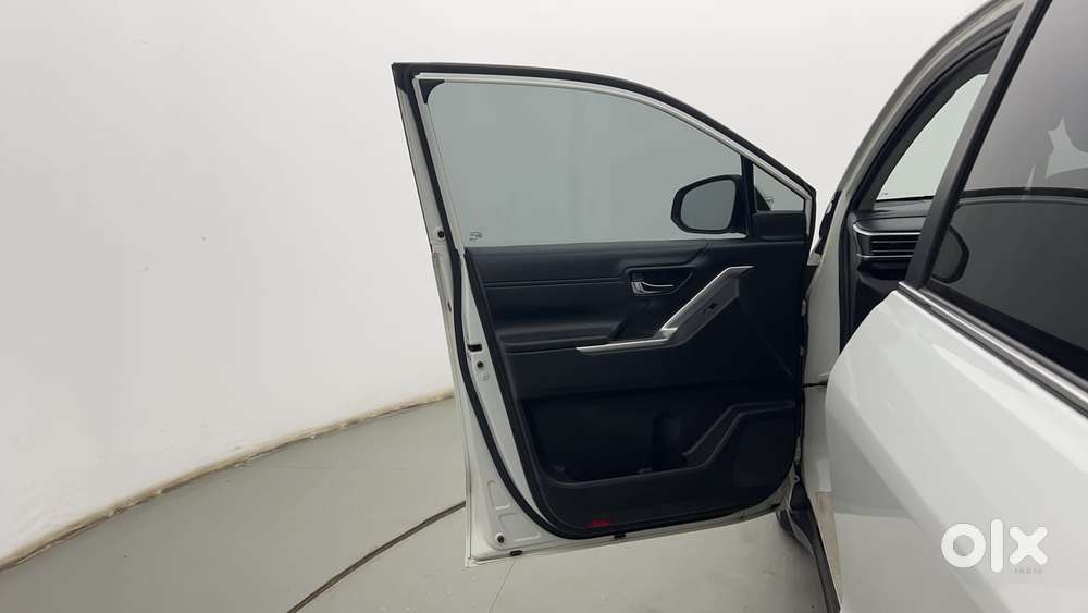 Toyota Innova Hycross 2.0 Gx 7 Str, 2024, Petrol