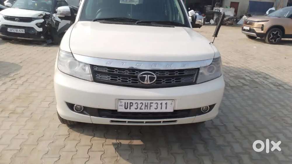 Tata Safari Storme 2016 Diesel 150000 Km Driven