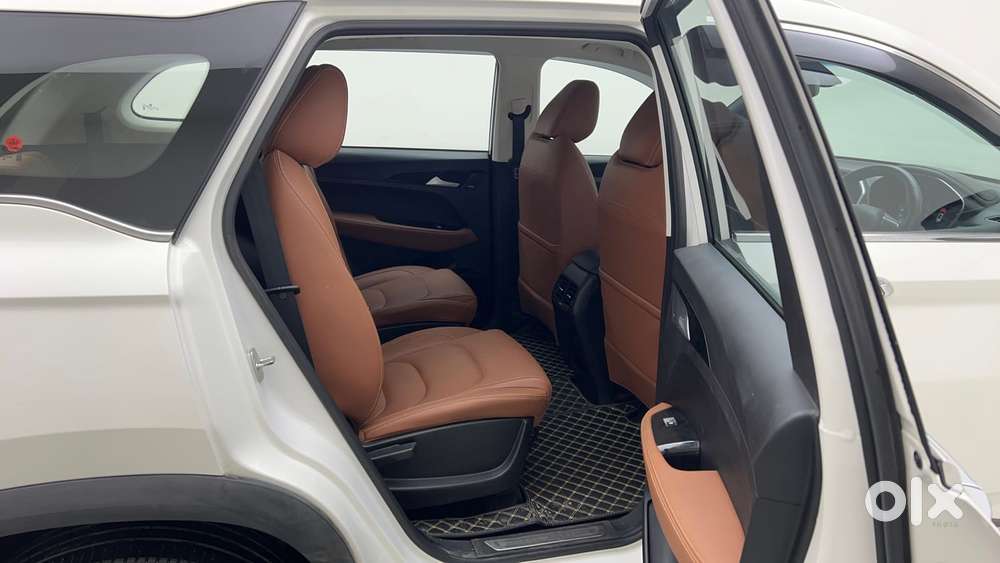 Mg Hector Plus 1.5 Sharp Turbo Cvt 6 Str, 2021, Petrol