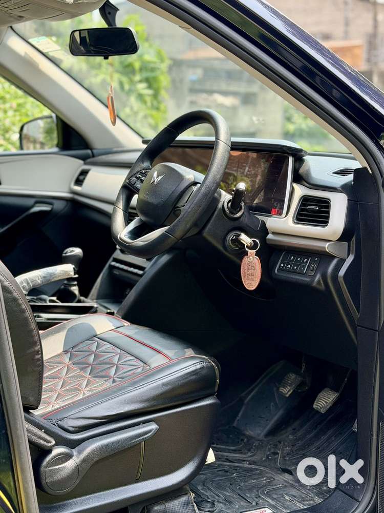 Mahindra Xuv700 2.2 Ax 5 Diesel Mt 7 Str, 2023, Diesel