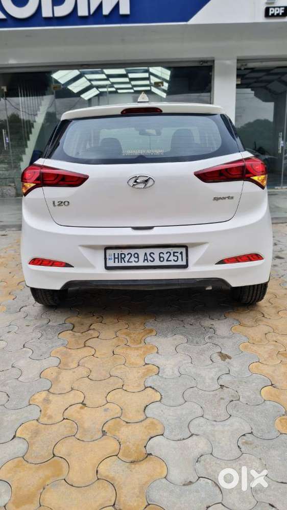 Hyundai I20 Sportz 1.2 Bs-iv, 2018, Petrol