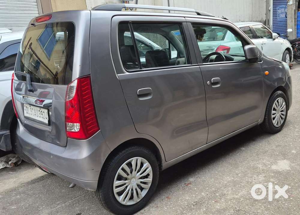 Maruti Suzuki Wagon R Amt Vxi Plus, 2016, Cng & Hybrids