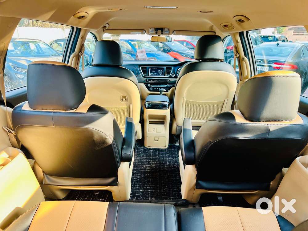 Kia Carnival Premium, 2021, Diesel