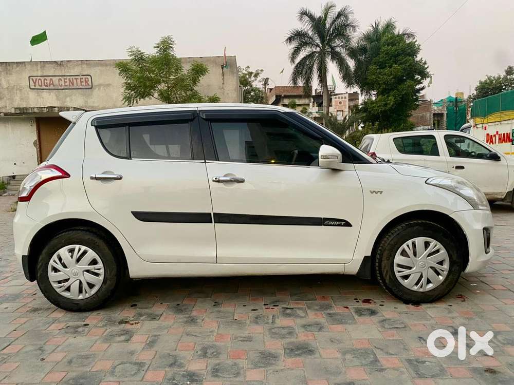 Maruti Suzuki Swift 1.2 Vxi (o), 2015, Petrol