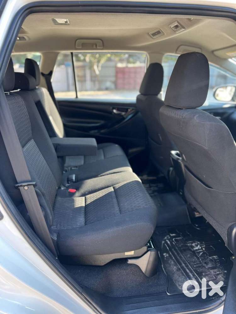Toyota Innova Crysta 2018 Diesel 176000 Km Driven