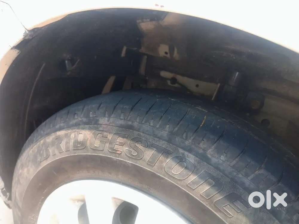 Maruti Suzuki Swift Dzire 2015