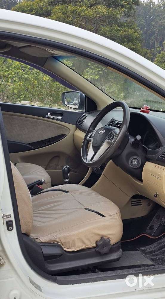 Hyundai Verna Fluidic 1.6 Vtvt Sx, 2012, Petrol