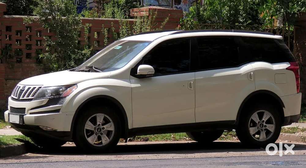 Mahindra Xuv500 2015 Petrol 100000 Km Driven